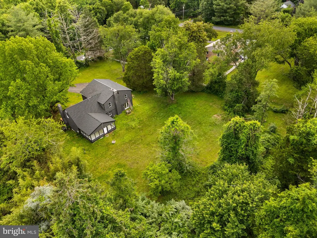 717 Kentland Dr, Great Falls, VA 22066 - #1