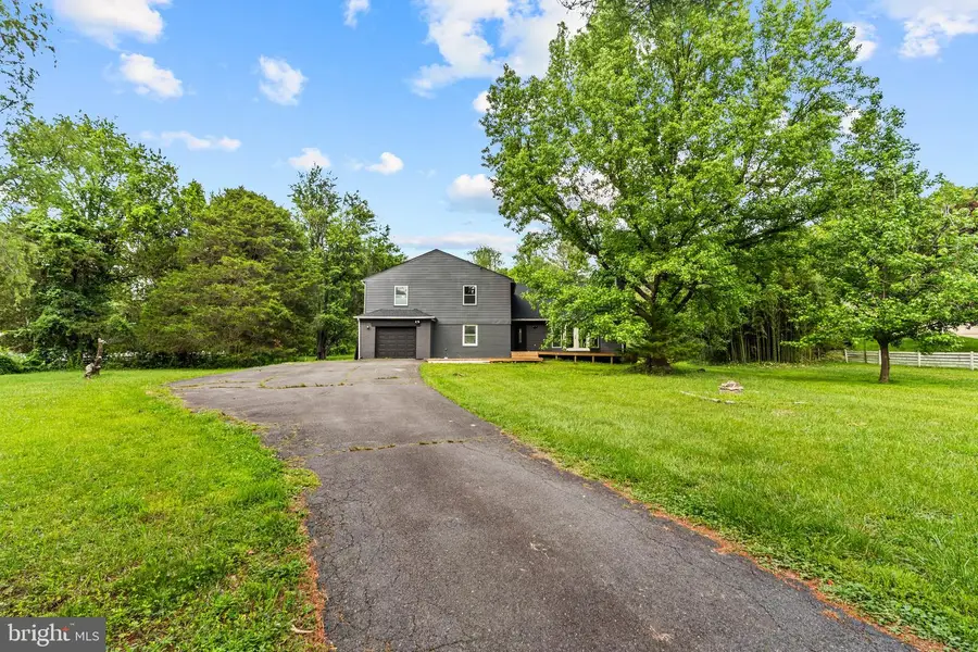 717 Kentland Dr, Great Falls, VA 22066 - #2