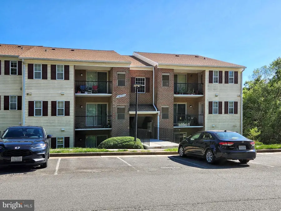 14905 Rydell Rd #103, Centreville, VA 20121 - #2