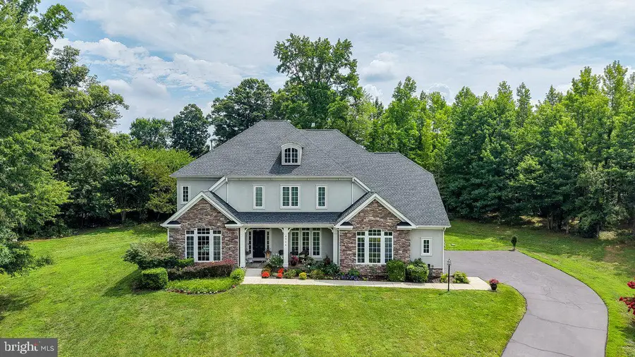 8906 Laurel Overlook Dr, Lorton, VA 22079 - #2