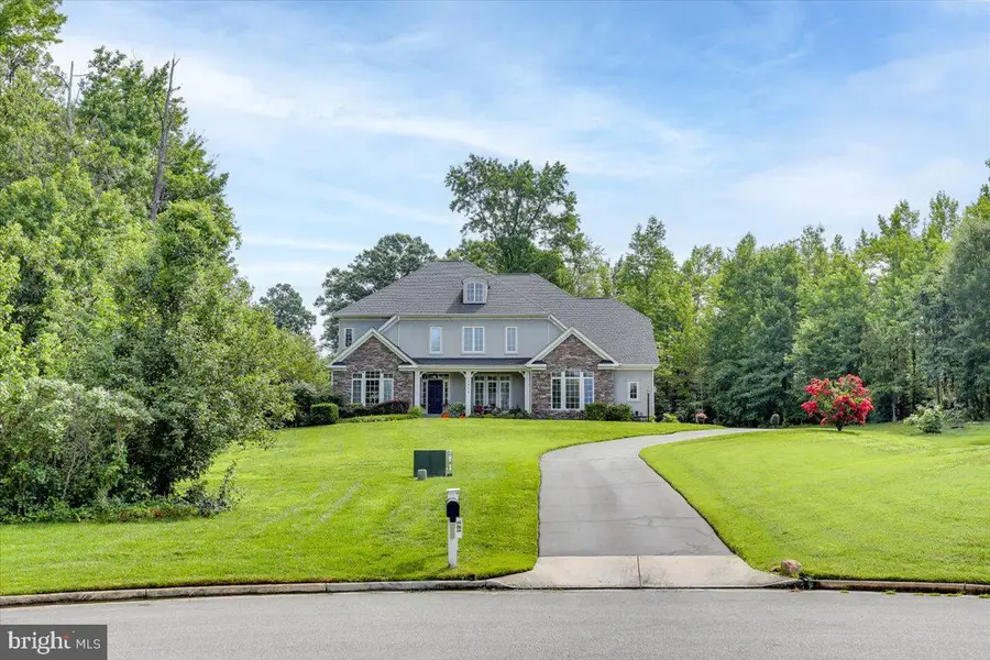 8906 Laurel Overlook Dr, Lorton, VA 22079 - #3