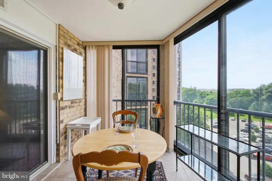 5902 Mount Eagle Dr #703, Alexandria, VA 22303 - #2