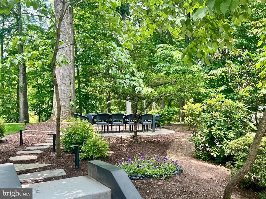 6340 Waterway Dr, Falls Church, VA 22044 - #3