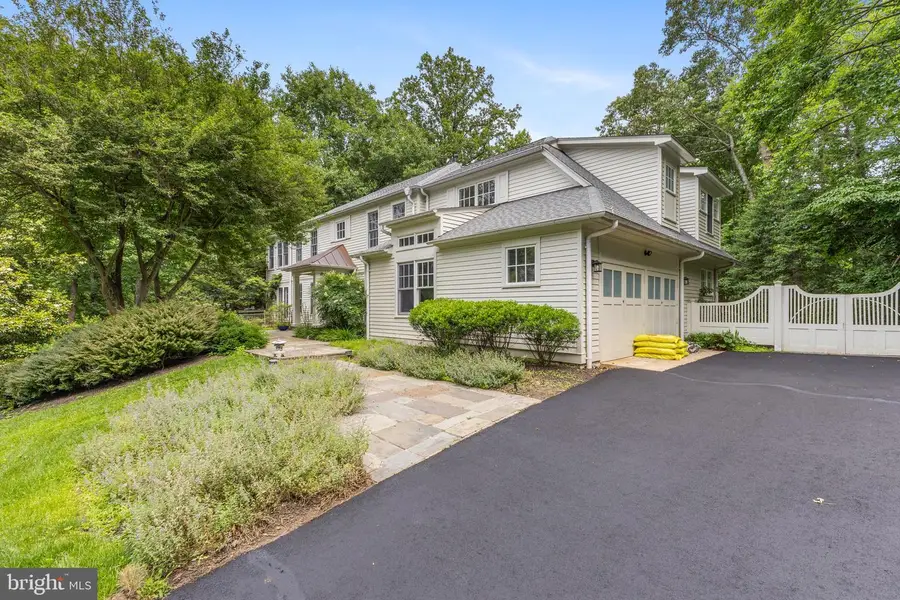11103 Burywood Ln, Reston, VA 20194 - #2