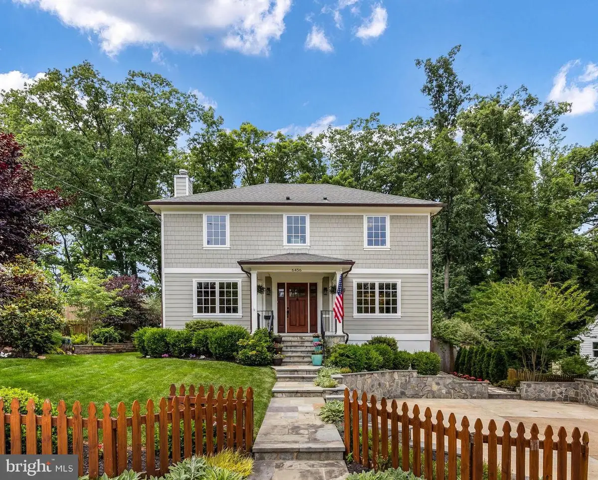 6456 Maplewood Dr, Falls Church, VA 22041 - #1