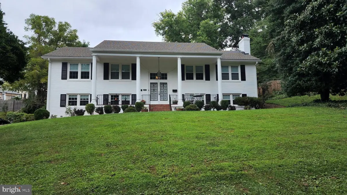 3713 Chanel Rd, Annandale, VA 22003 - #1