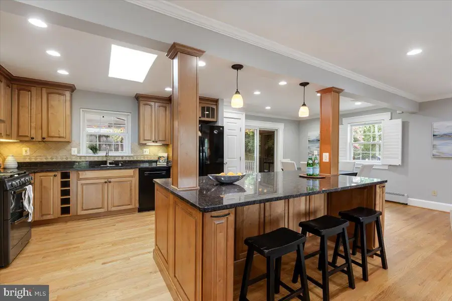 6163 Kellogg Dr, McLean, VA 22101 - #3