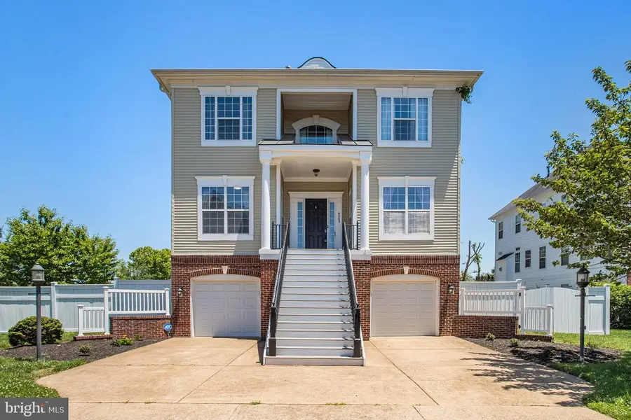 9205 Haines Dr, Lorton, VA 22079 - #2