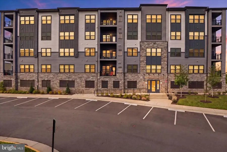 12850 Mosaic Park Way #2y, Herndon, VA 20171 - #2