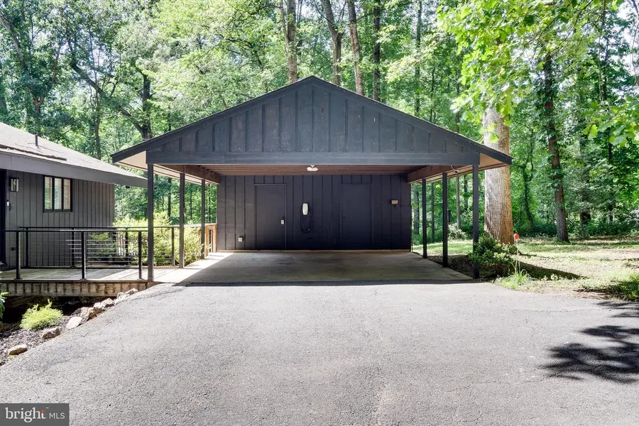 10236 Lawyers Rd, Vienna, VA 22181 - #2