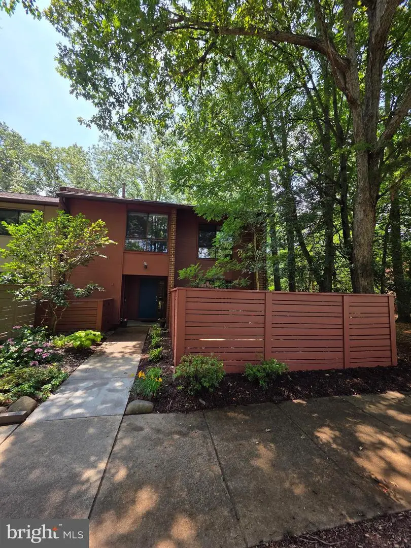 11733 Indian Ridge Rd, Reston, VA 20191 - #2