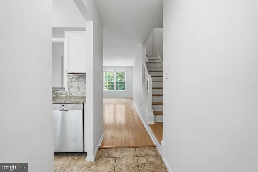 6472 Brick Hearth Ct, Alexandria, VA 22306 - #3