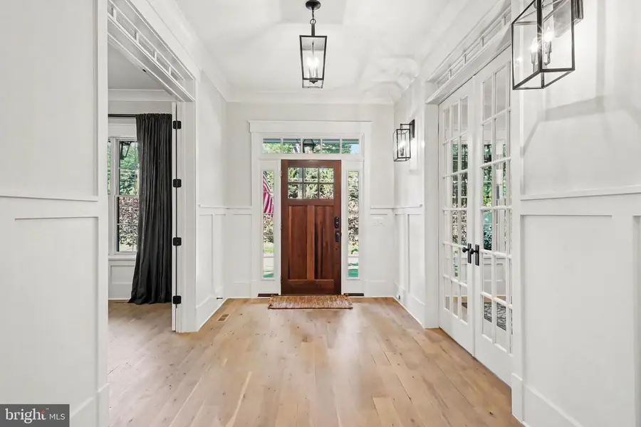 2516 Rambling Rd, Vienna, VA 22181 - #2