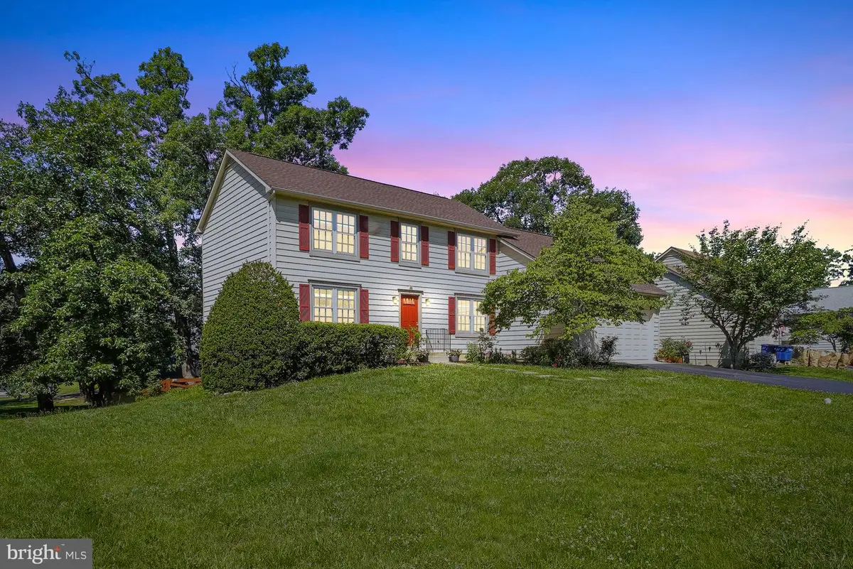 1017 Jeff Ryan Dr, Herndon, VA 20170 - #1