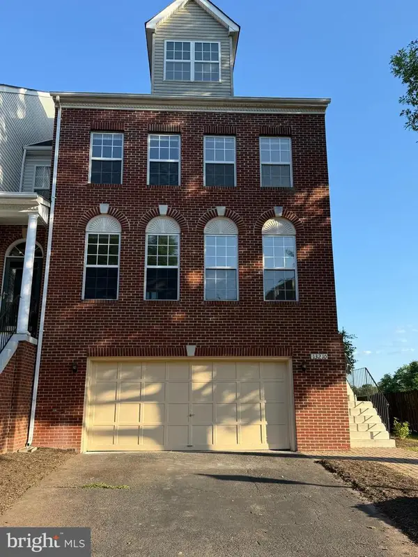 13210 Goose Pond Ln, FAIRFAX, VA 22033