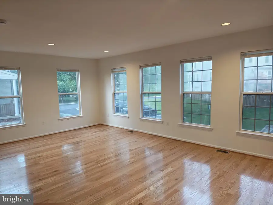 13210 Goose Pond Ln, Fairfax, VA 22033 - #3