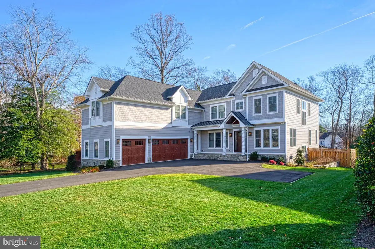 2325 Trott Ave, Vienna, VA 22181 - #1
