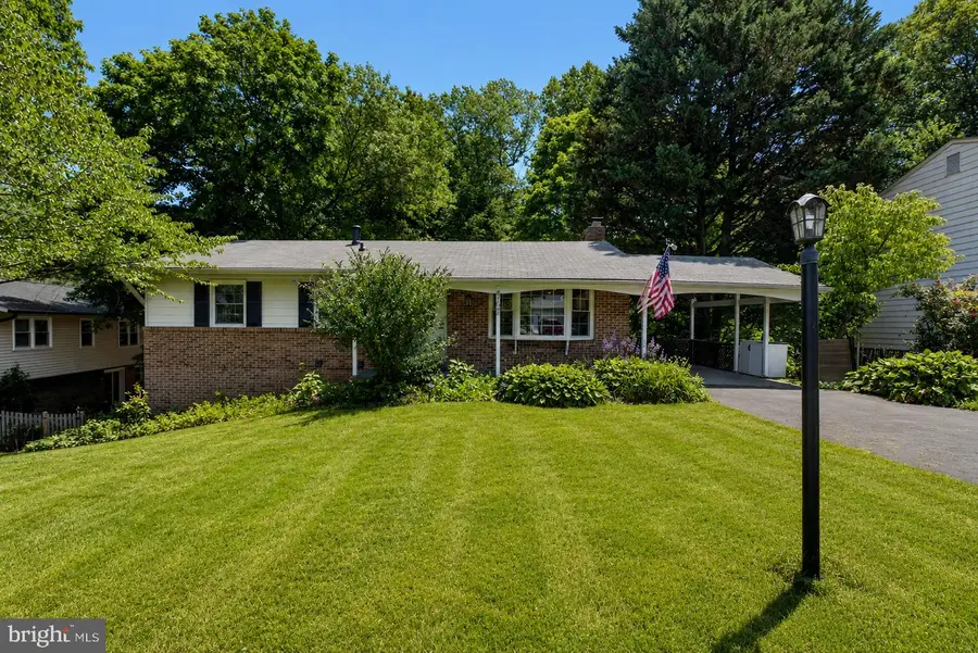 4752 Carterwood Dr, Fairfax, VA 22032 - #2
