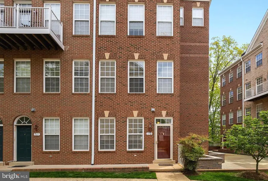 2663 Manhattan Pl #112, Vienna, VA 22180 - #2