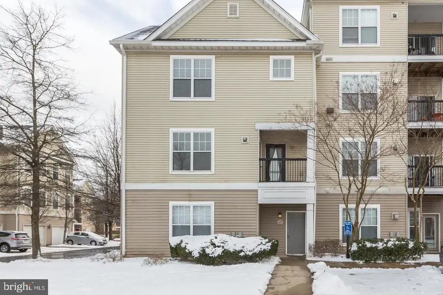 13375-t Connor Dr #t, Centreville, VA 20120 - #2