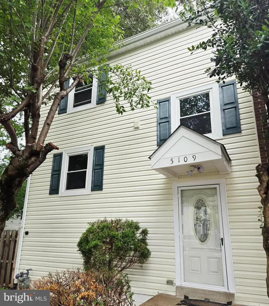 5109 Harford Ln, Burke, VA 22015 - #2
