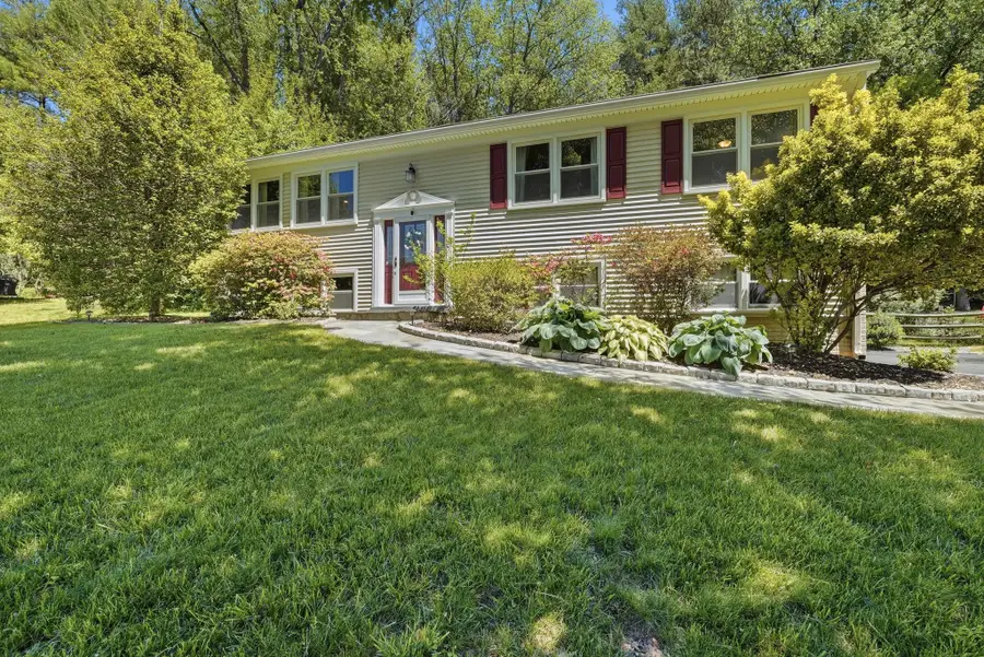 1811 Cranberry Ln, Reston, VA 20191 - #2