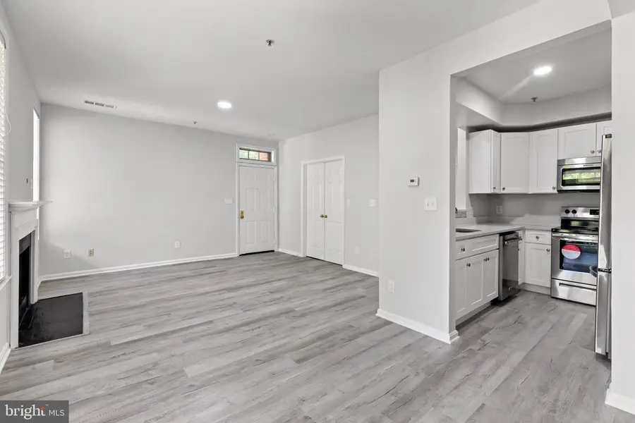 1318 Garden Wall Cir #213, Reston, VA 20194 - #3