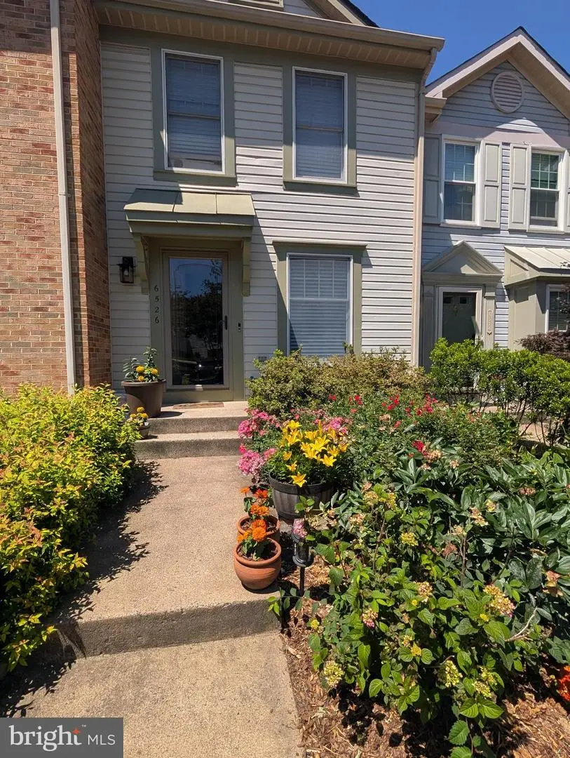 6526 Skylemar Trl, Centreville, VA 20121 - #1