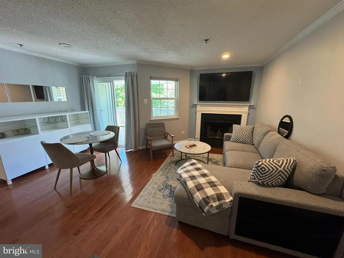 1524 Lincoln Way #416, McLean, VA 22102 - #1