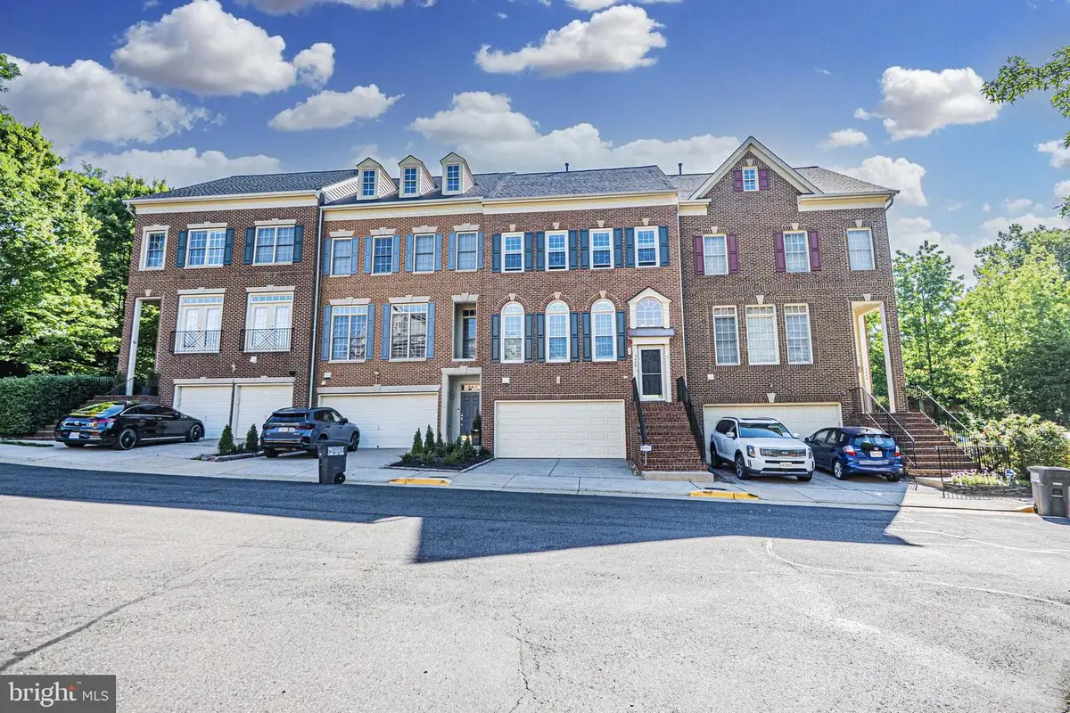 5448 Edsall Ridge Pl, Alexandria, VA 22312 - #1