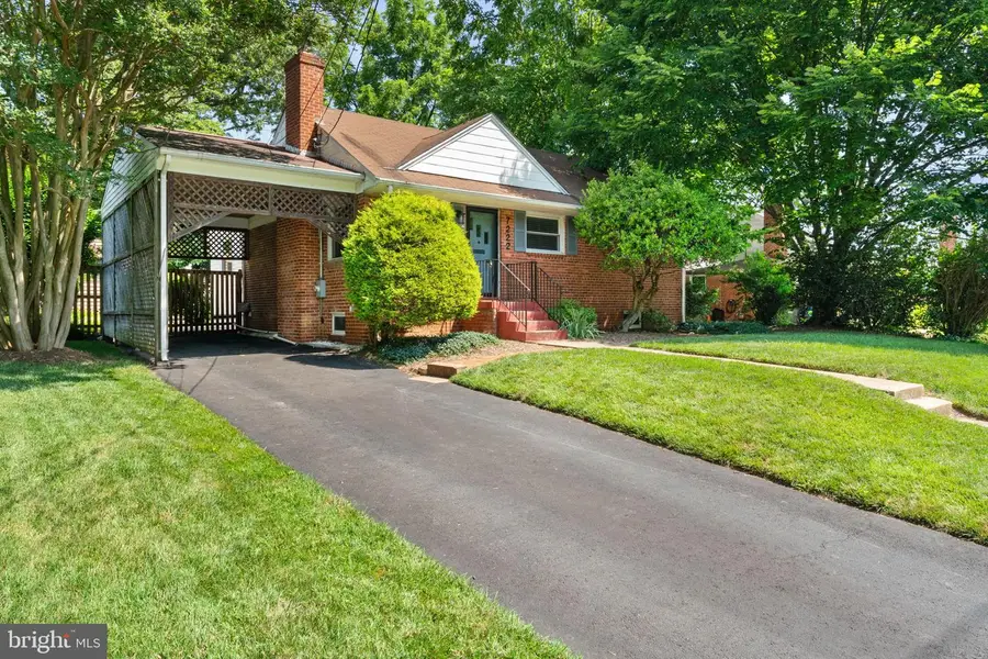 7222 Wayne Dr, Annandale, VA 22003 - #3