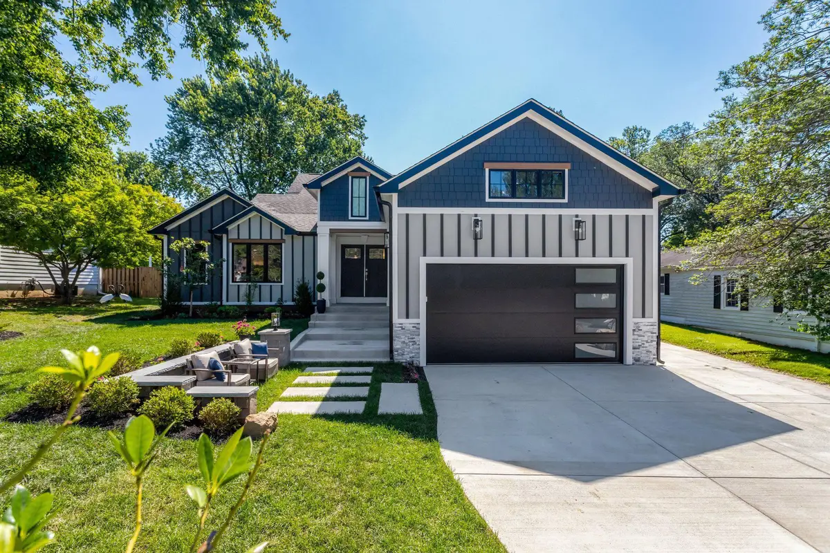 2933 Fairmont St, Falls Church, VA 22042 - #1