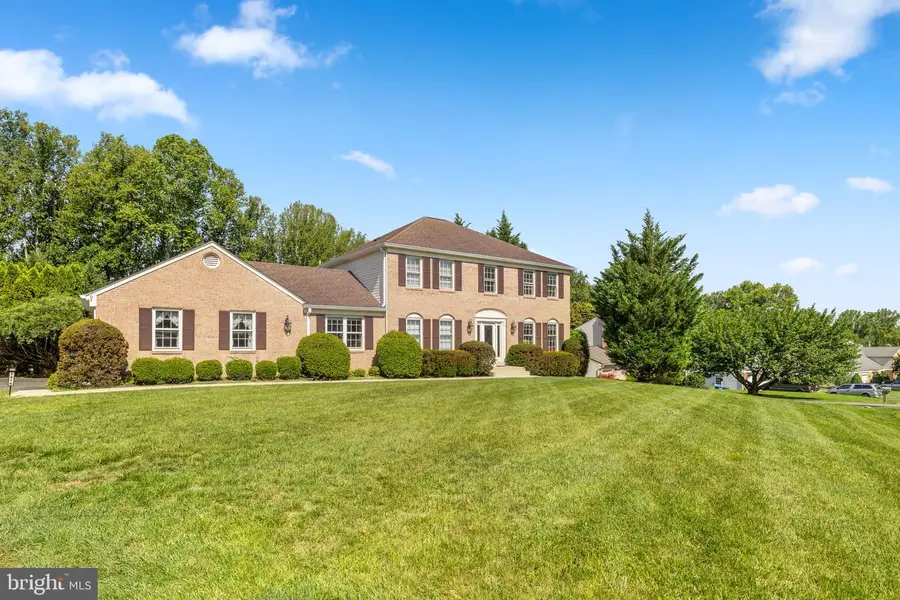 1416 Rosewood Hill Dr, Vienna, VA 22182 - #2