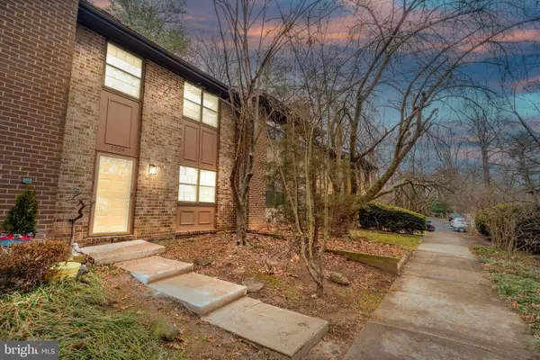 2006 Headlands Cir, RESTON, VA 20191