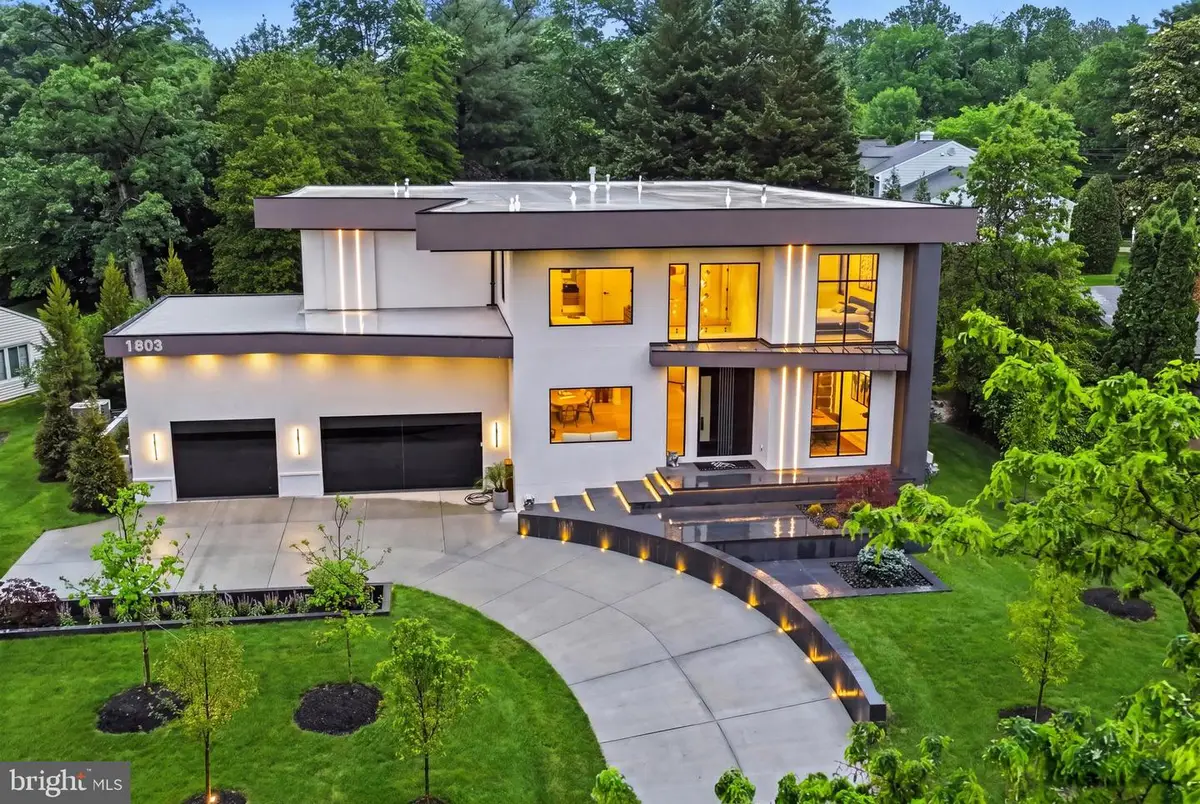 1803 Dumbarton St, McLean, VA 22101 - #1