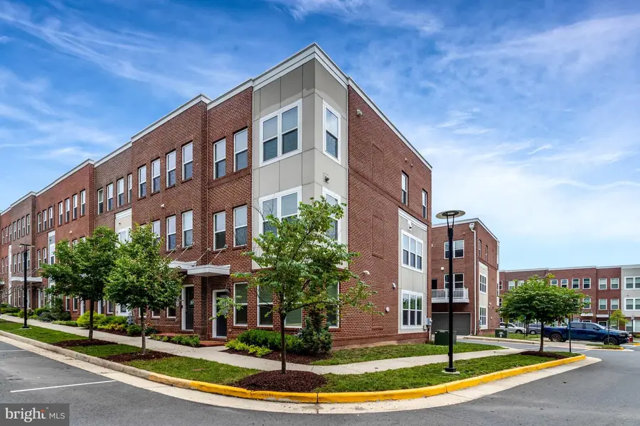9180 Snowden Ashford Rd, Lorton, VA 22079 - #2