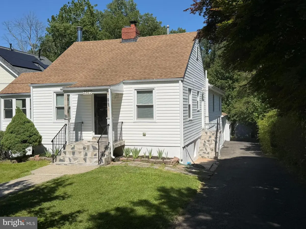 2923 Fairhill Rd, Fairfax, VA 22031 - #1