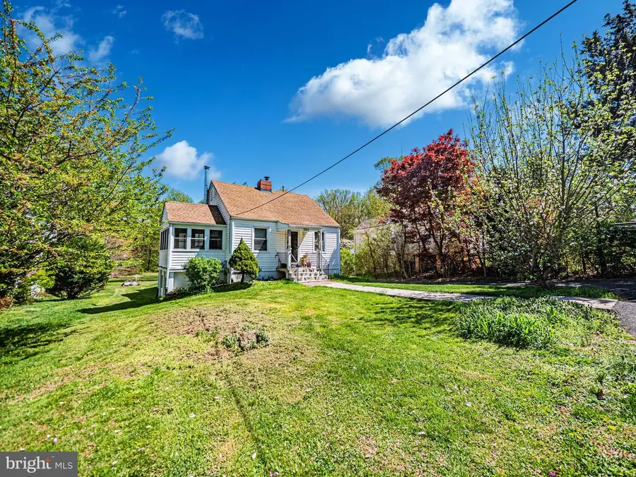 2923 Fairhill Rd, Fairfax, VA 22031 - #3
