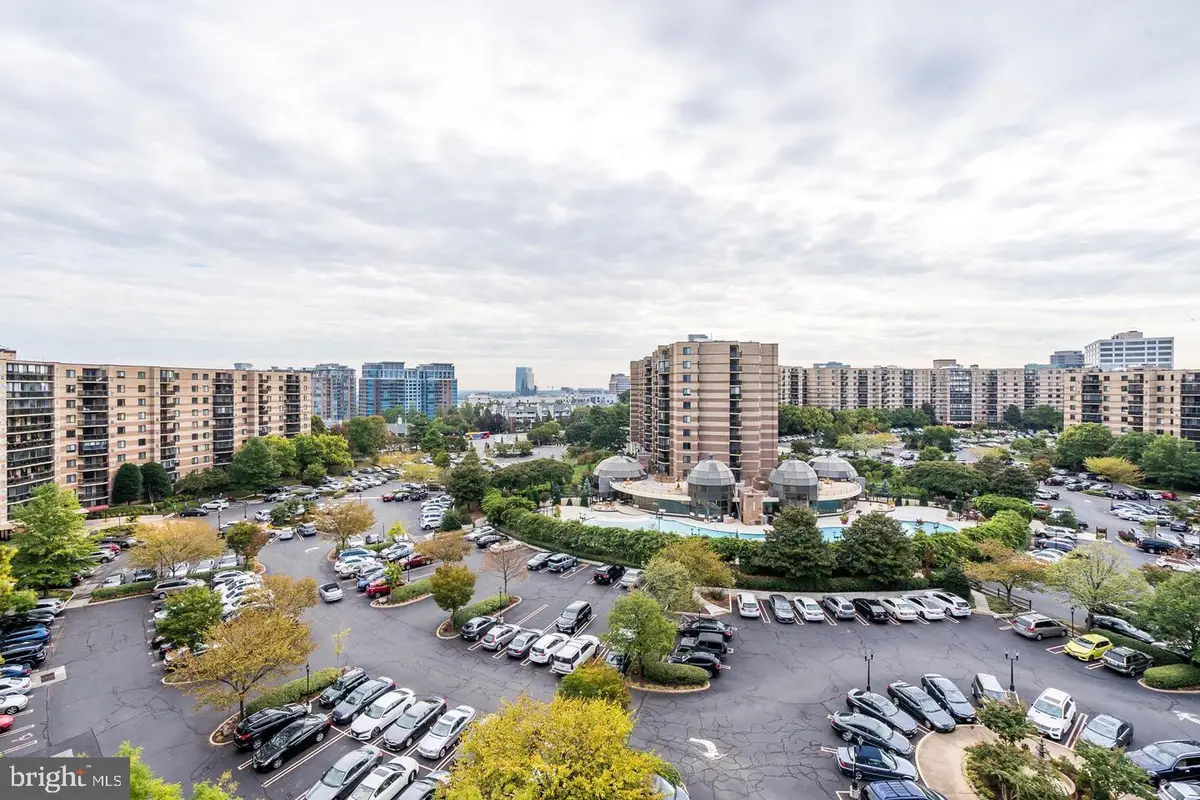 8370 Greensboro Dr #510, McLean, VA 22102 - #1