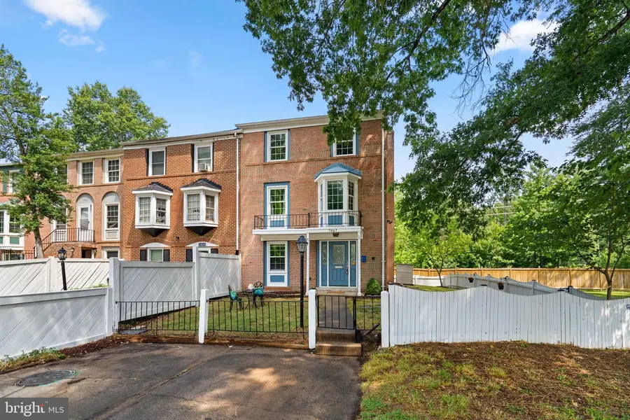 7927 Central Park Cir, Alexandria, VA 22309 - #2