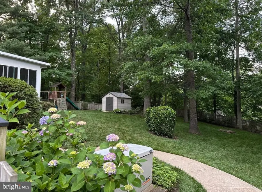 8916 Moreland Ln, Annandale, VA 22003 - #2