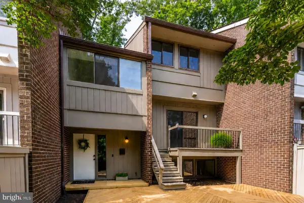 12023 Insha Ct, RESTON, VA 20191