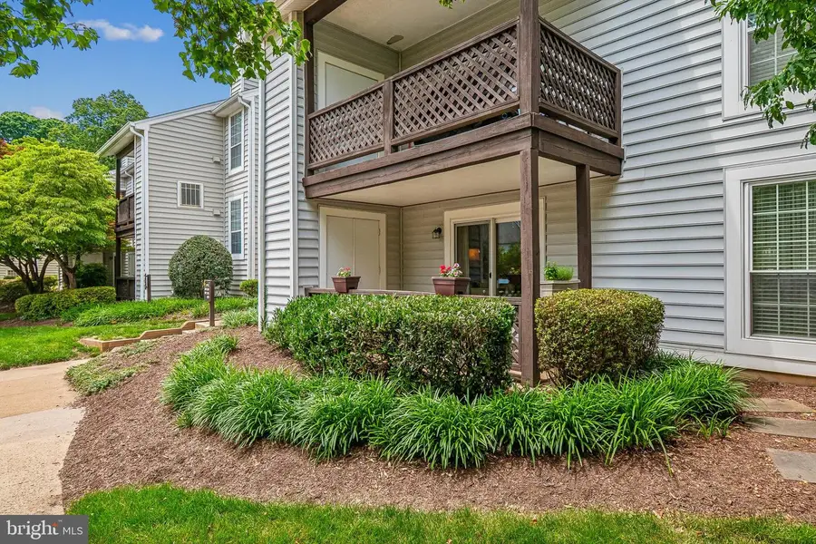 10090 Oakton Terrace Rd, Oakton, VA 22124 - #2
