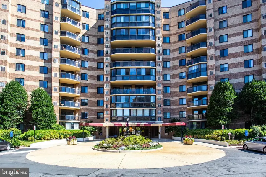 8380 Greensboro Dr #719, McLean, VA 22102 - #2