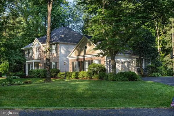 9721 S Park Cir, FAIRFAX STATION, VA 22039
