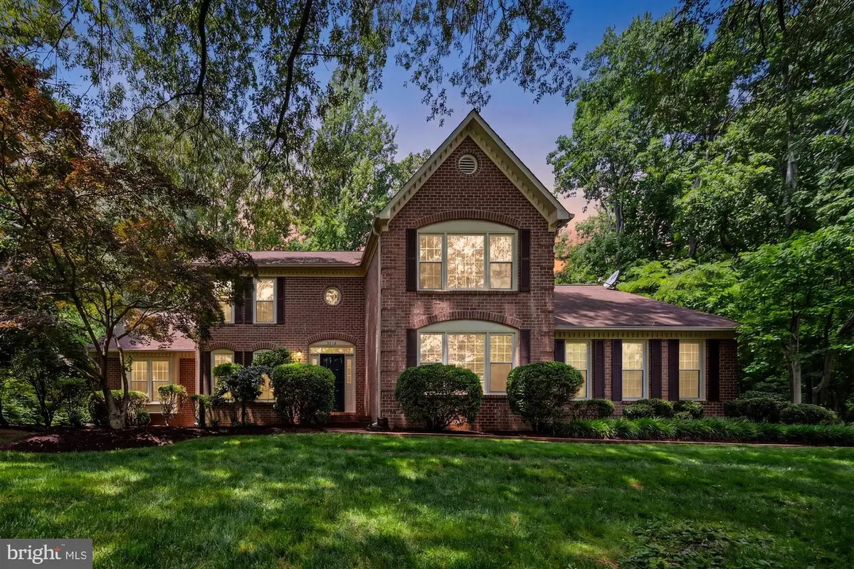 3272 History Dr, Oakton, VA 22124 - #1