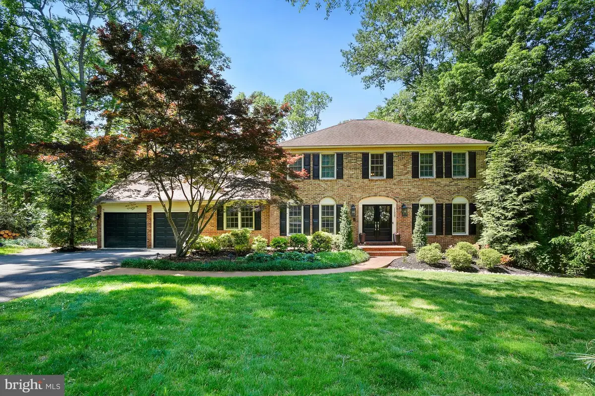 11007 Raccoon Ridge Ct, Reston, VA 20191 - #1