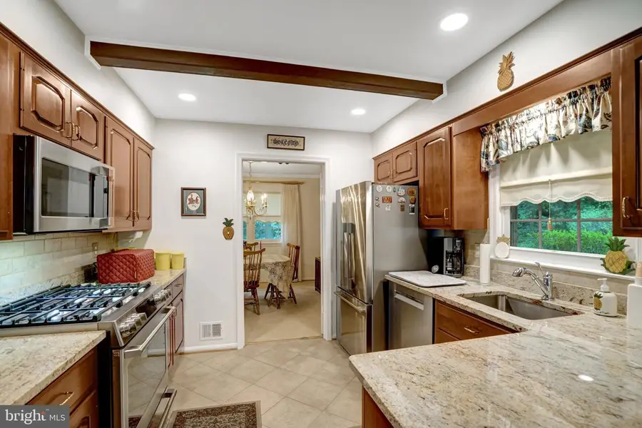 8422 Georgian Way, Annandale, VA 22003 - #2