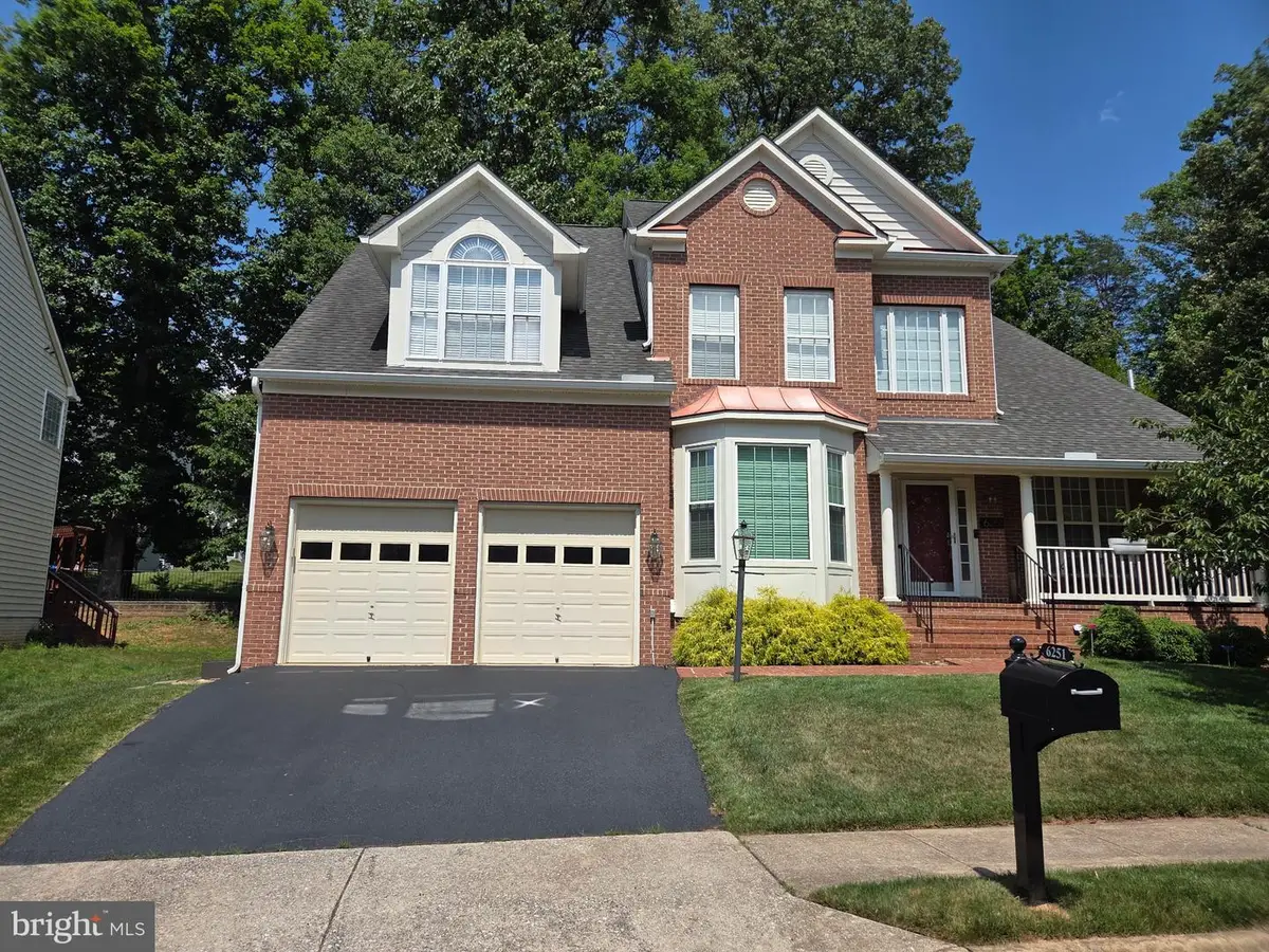 6251 Rolling Spring Ct, Springfield, VA 22152 - #1