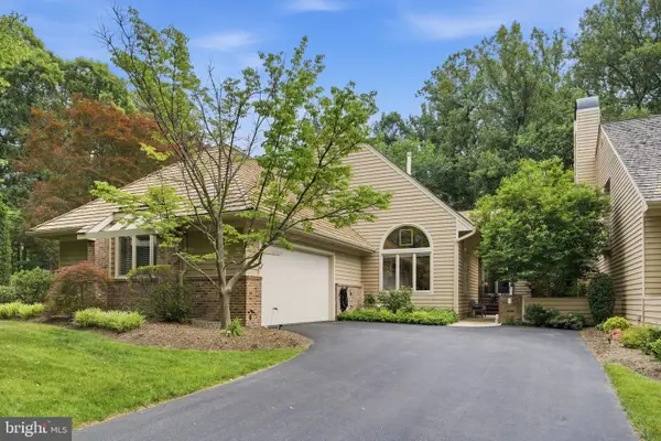 1608 Woodstock Ln, RESTON, VA 20194